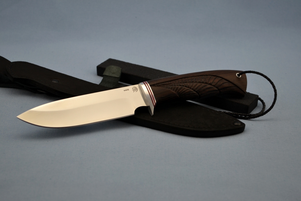 Нож "Ворон" (440C, венге, резной)