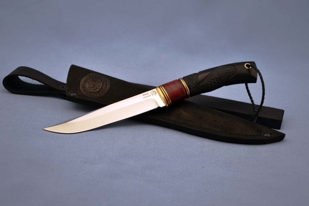 Нож "Волк" (95Х18, стабилизированное дерево, мореный граб, резной)