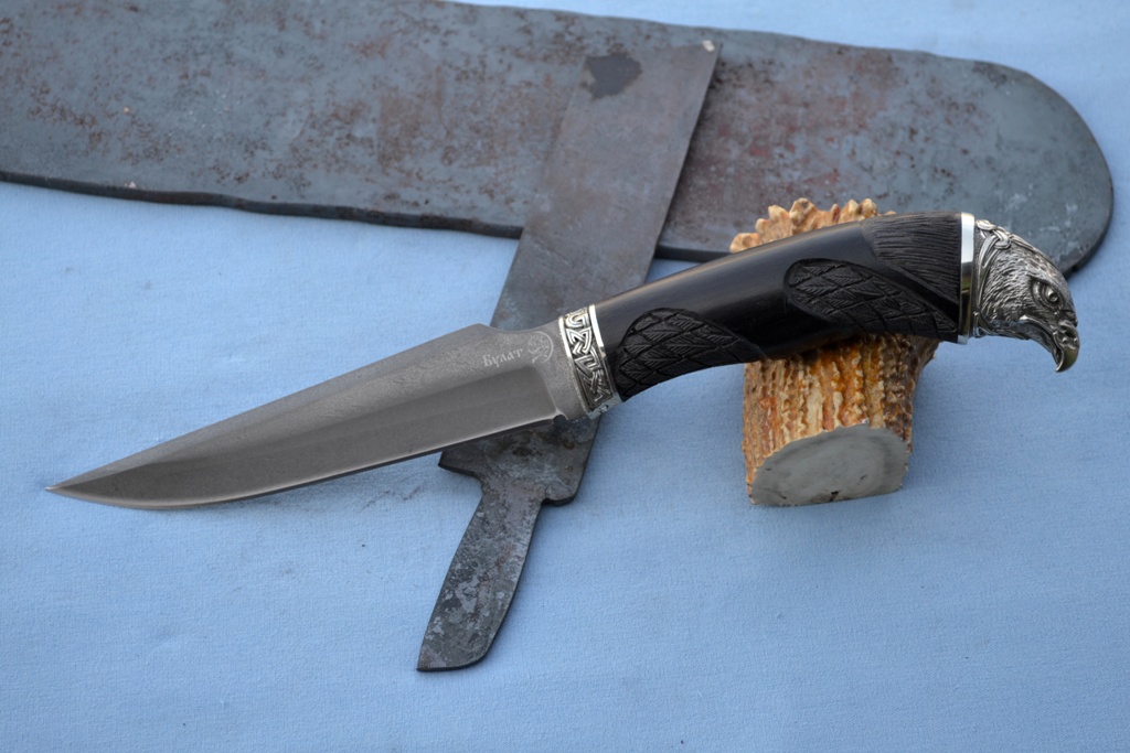 Нож "Гепард" (Булат, художественное литье мельхиор, мореный граб, резной)